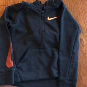 Little boys Nike 1/4 zip sweatshirt black 4T